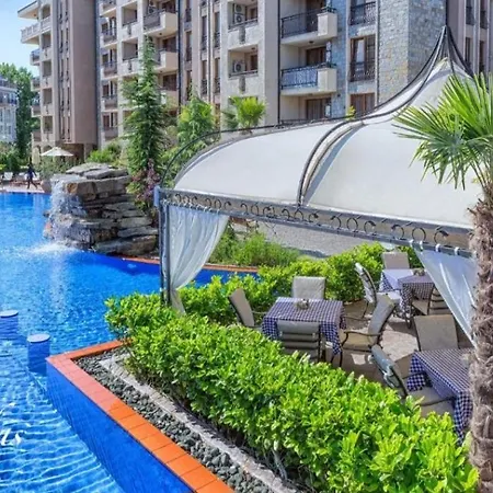 Курортный комплекс Cascadas Pool View Luxury Sunny