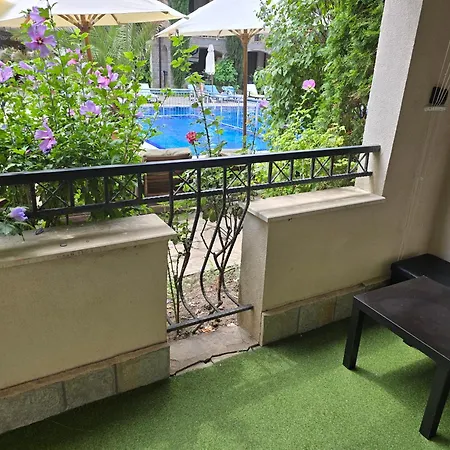Курортный комплекс Cascadas Pool View Luxury Sunny Солнечный берег