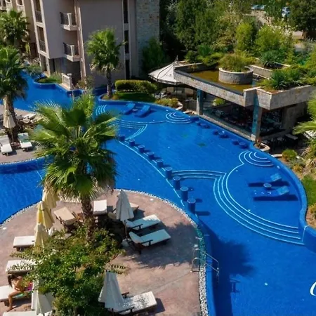 Курортный комплекс Cascadas Pool View Luxury Sunny *